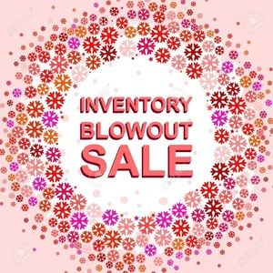 BLOWOUT SALE 🖤